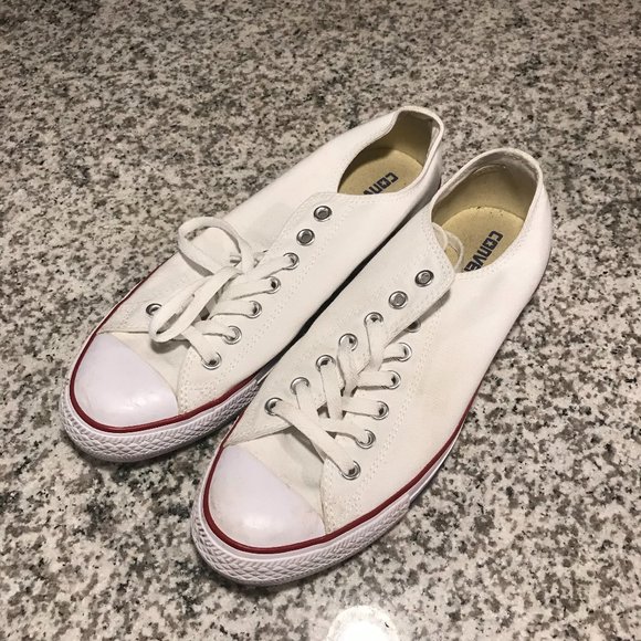 Men's Size 9 Converse Chuck Taylors White - Picture 2 of 3